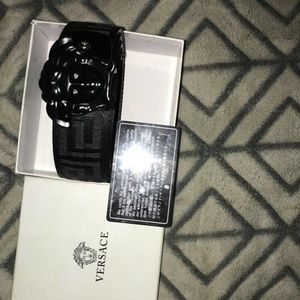 Black Versace belt